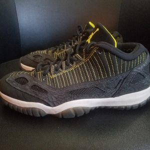 Jordan retro 11 low ie